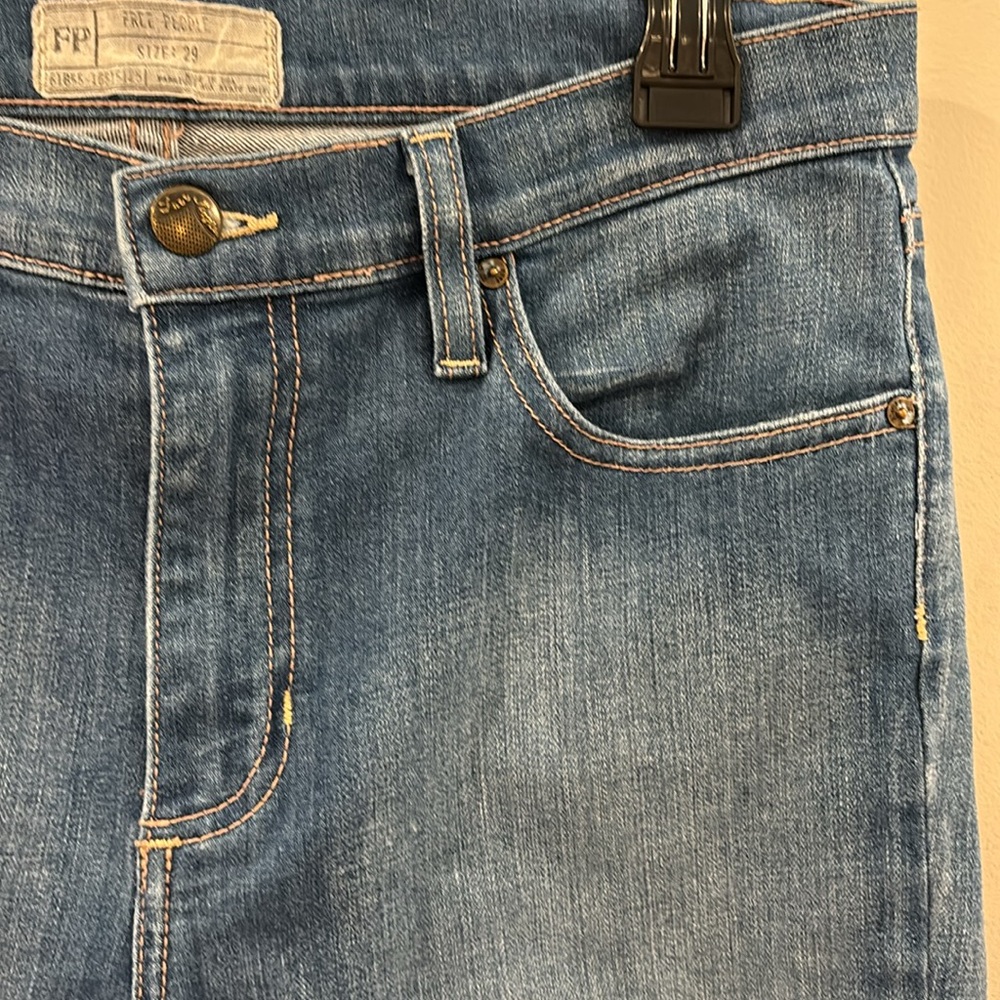 Free People Cottage Core Straight Leg Blue Jeans size 29, 98% Cotton/2% Spandex - Picture 10 of 13